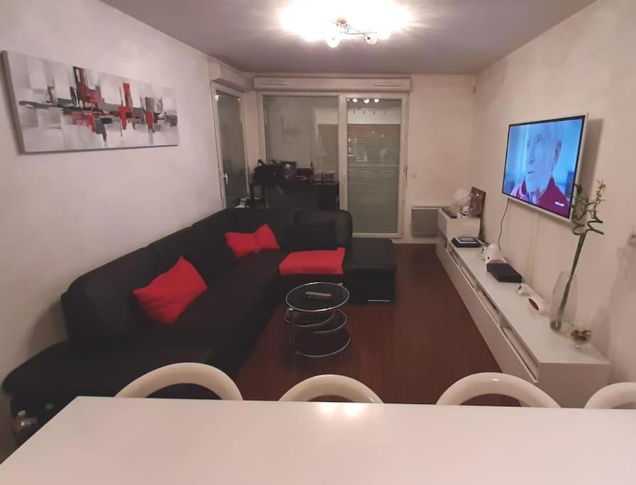 Joli Appartement Avec Jardin Et 2 Parkings Prives Argenteuil Extérieur photo