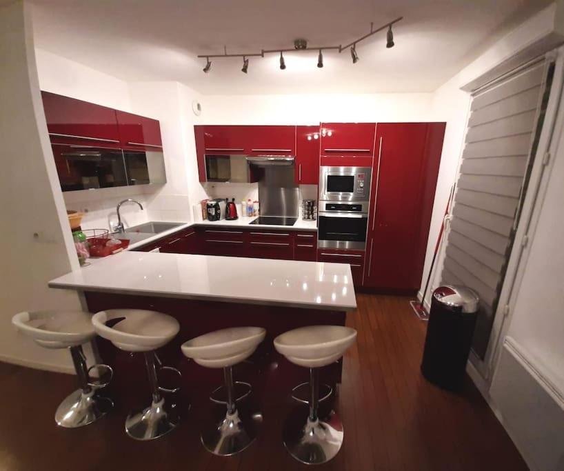 Joli Appartement Avec Jardin Et 2 Parkings Prives Argenteuil Extérieur photo