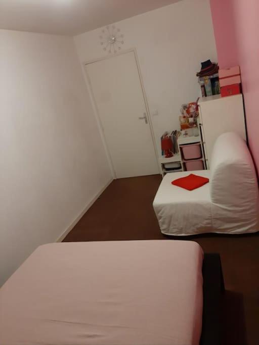Joli Appartement Avec Jardin Et 2 Parkings Prives Argenteuil Extérieur photo